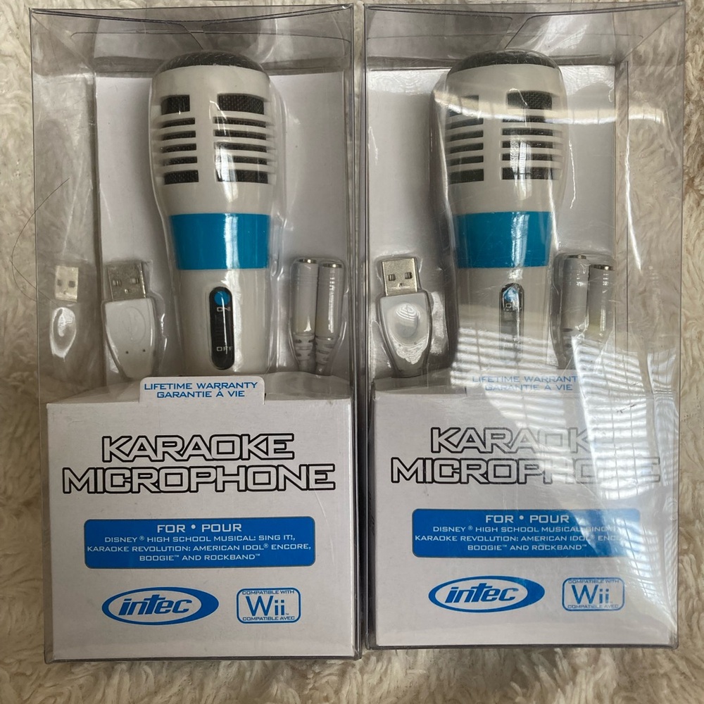 NWT Intec Blue and White Set Of Two Karaoke Microphones